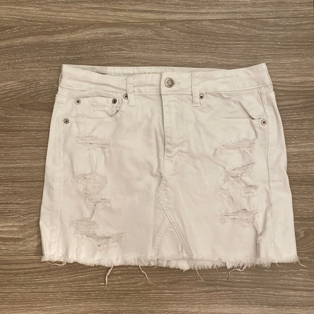 aeo distressed denim skirt